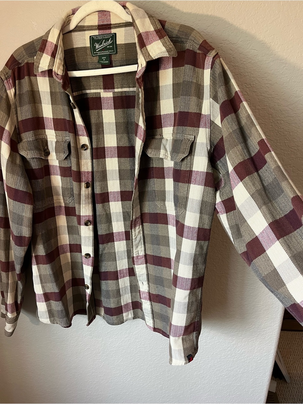Woolrich Mens M Herringbone Plaid Flannel Shirt Burgundy Gray Heritage Outdoor - Picture 2 of 11
